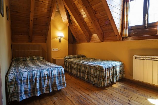 Fonda Eth Petit - Solo Adultos,ninos A Partir De 12 Anos 4*
